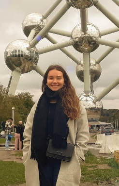 Au Pair